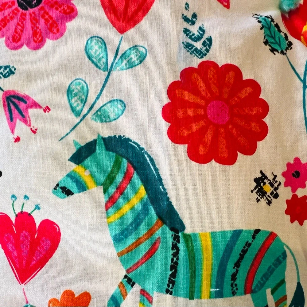 New handmade Beautiful quilted dog pillow. Size medium with matching bandanna.
